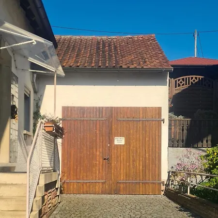 Pusteblume Mit Balkon, Neu Teilrenoviert Apartment Sankt Martin