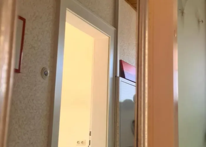 Pusteblume Mit Balkon, Neu Teilrenoviert Apartman *