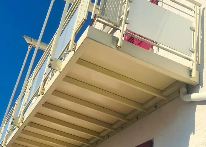 Pusteblume Mit Balkon, Neu Teilrenoviert Sankt Martin